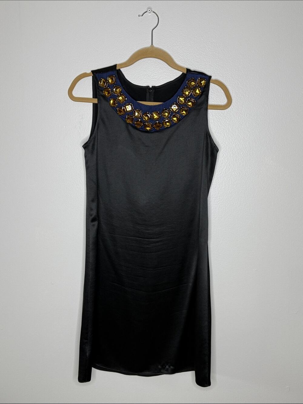 Black Embellished Neckline Dress w/ Blue Neckline Size 8